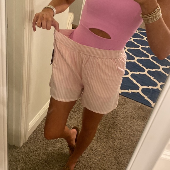 Target Linen shorts. size XL in GIRLS, but would fit a XS-S junior! - Picture 4 of 4